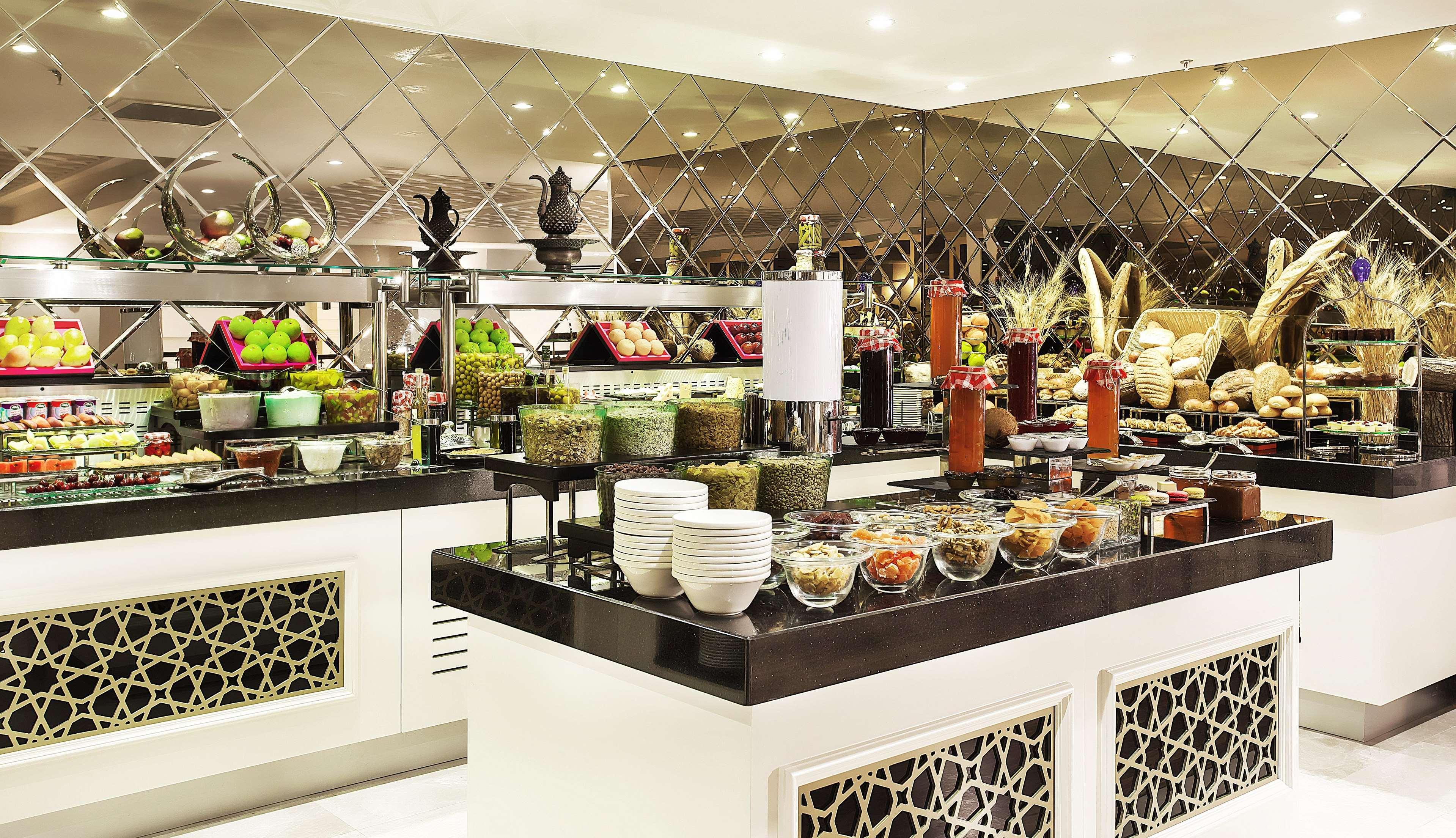 Doubletree By Hilton Gaziantep Hotel Exterior foto
