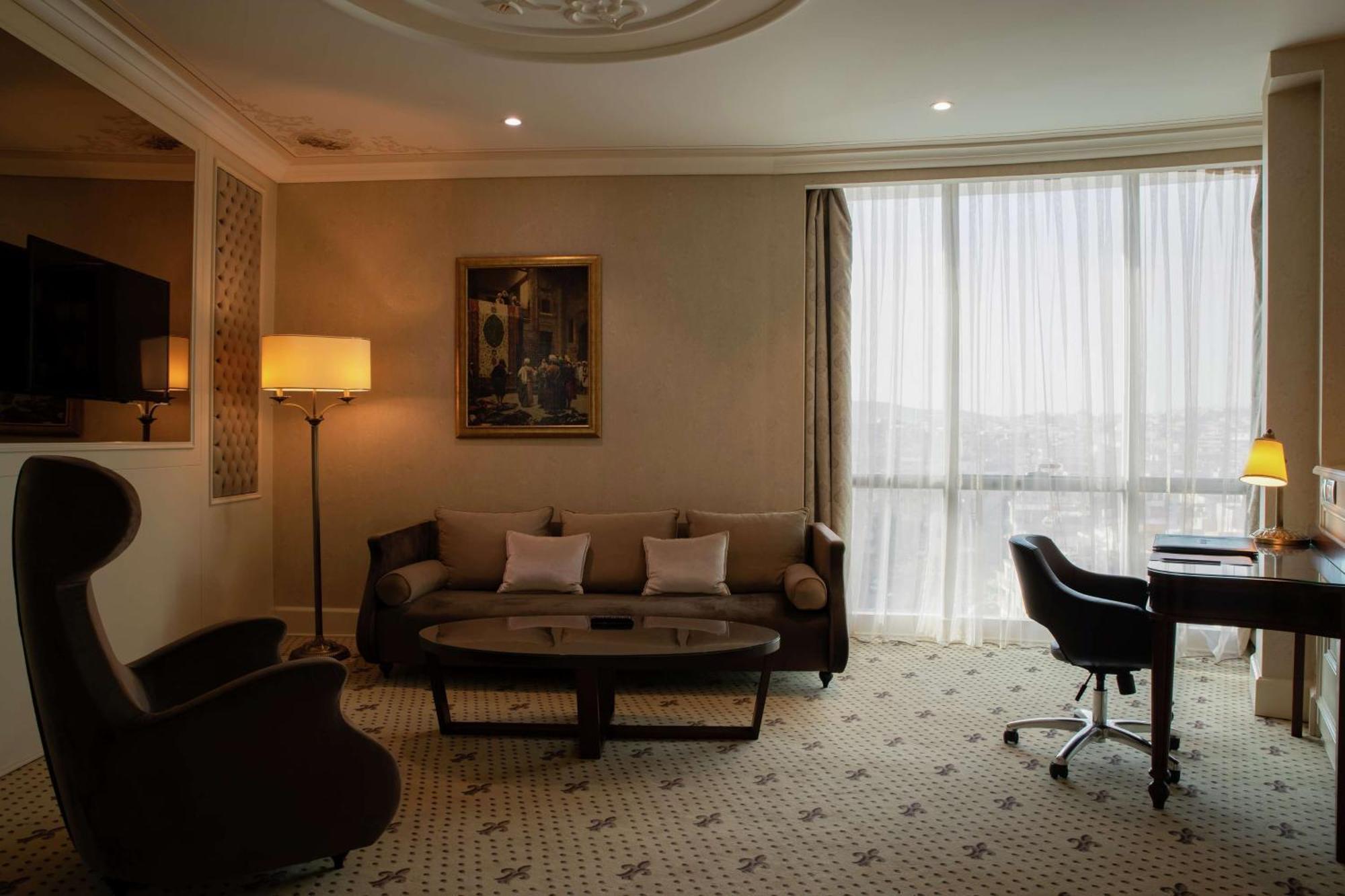 Doubletree By Hilton Gaziantep Hotel Exterior foto