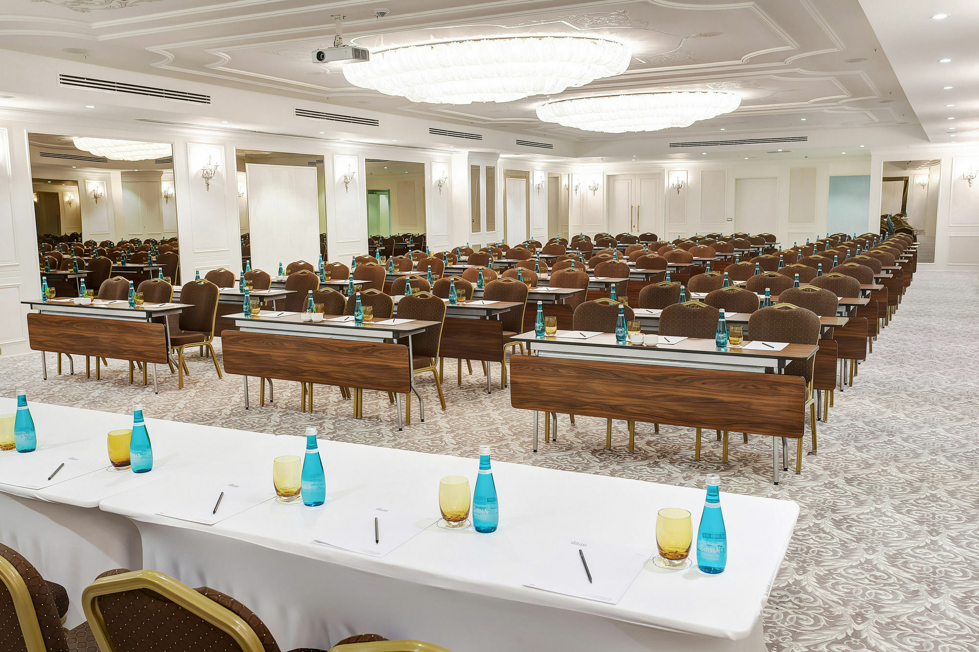 Doubletree By Hilton Gaziantep Hotel Exterior foto